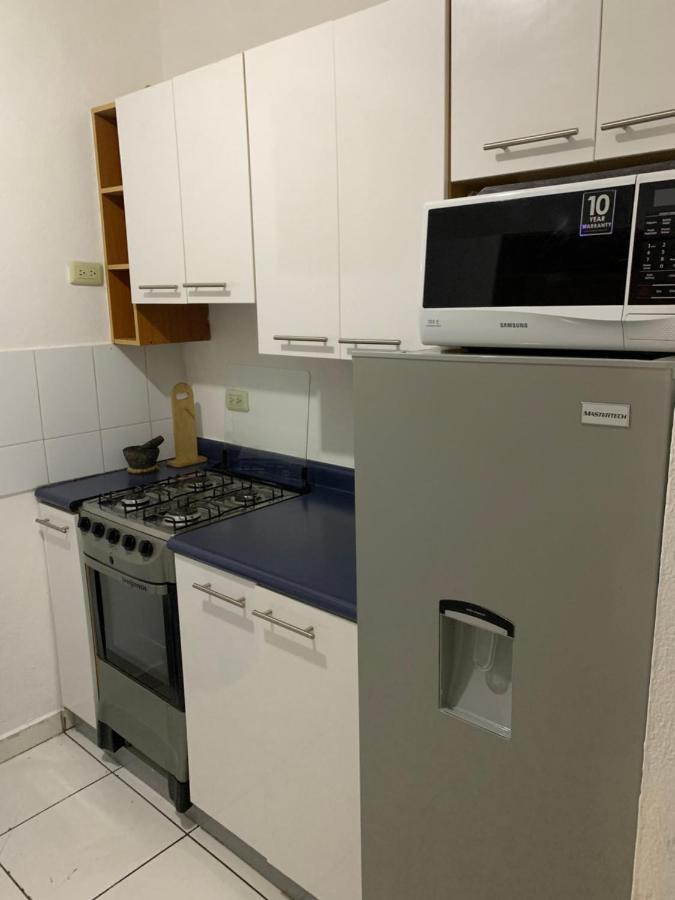 サンサルバドルApartamento Completoアパートメント エクステリア 写真