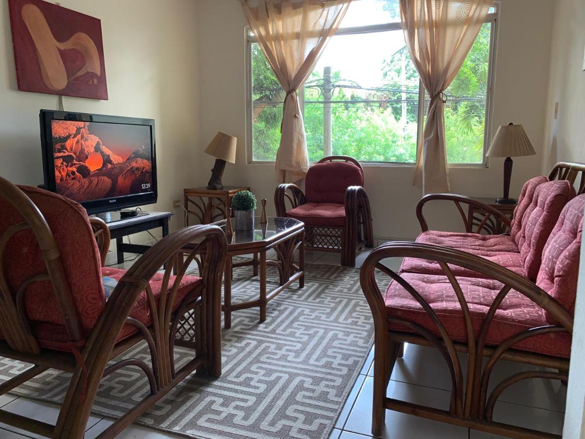 サンサルバドルApartamento Completoアパートメント エクステリア 写真